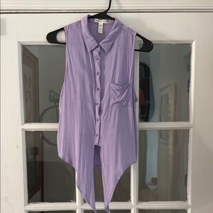 Sleeveless Purple Button-Up Cropped Top